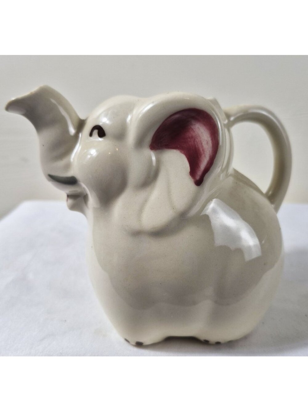 Vintage Shawnee Pottery Elephant Creamer Pitcher Off White Pink 1940s-1950s
